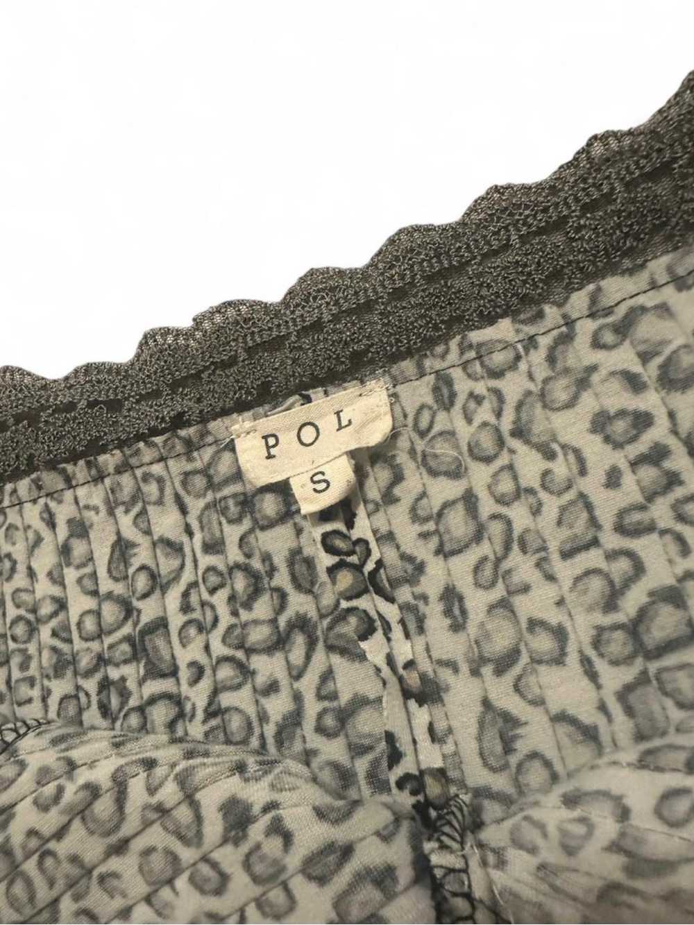 POL Flowy Babydoll Top With Leopard Print and Grey - Picture 3 of 3